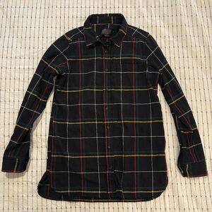 Pendleton Woolen Mills Women’s Button Down Black Plaid Small